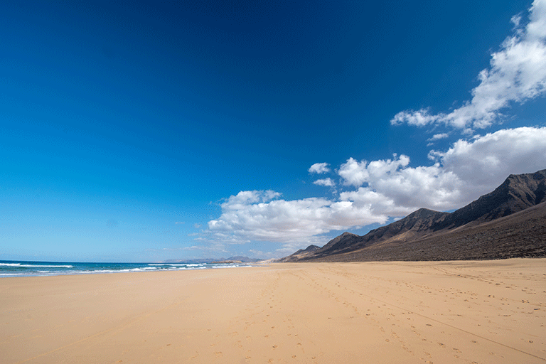 Fuerteventura, nekonečná pláž u Cofete.